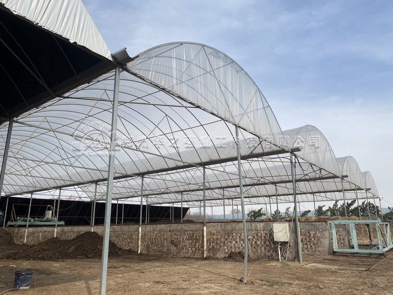 毛寨槽式翻堆機現場 (4).jpg